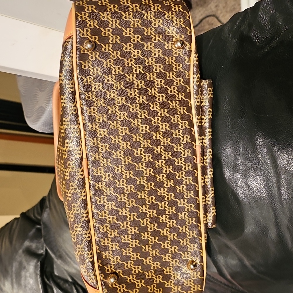 Rioni Satchel Bag..PLUS WALLET....excellent condition - Picture 5 of 10